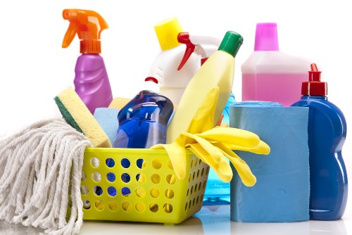 Bathroom deep cleaning for an end of tenancy property in Clapham